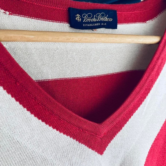 Vintage Brooks Brothers Short Sleeved Sweater - Picture 2 of 6